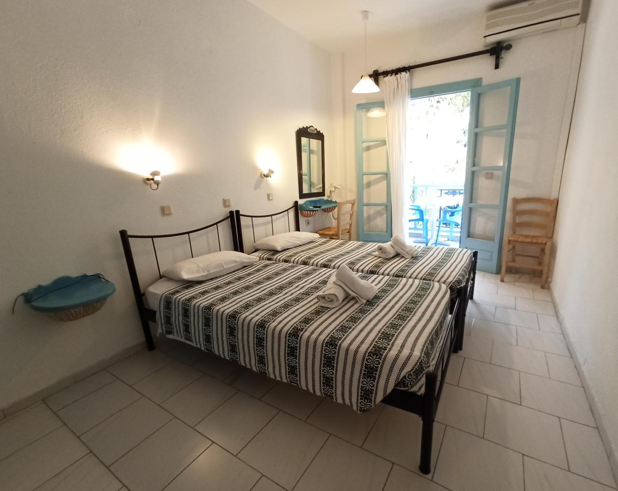 Daidalos Hotel Armenistis  Rom bilde